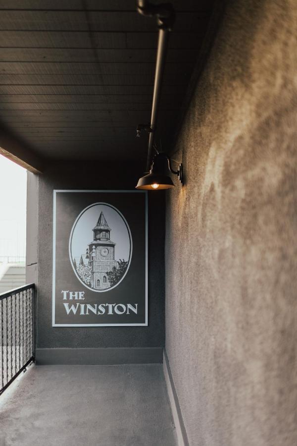The Winston Solvang Luaran gambar